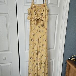 🌼 Yellow Floral Jumpsuit 🌼